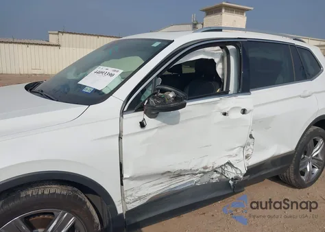 2021 Volkswagen Tiguan 2.0T Se/2.0T Se R-Line Black/2.0T Sel z USA, uszkodzony, nr VIN 3VV3B7AX6MM086852